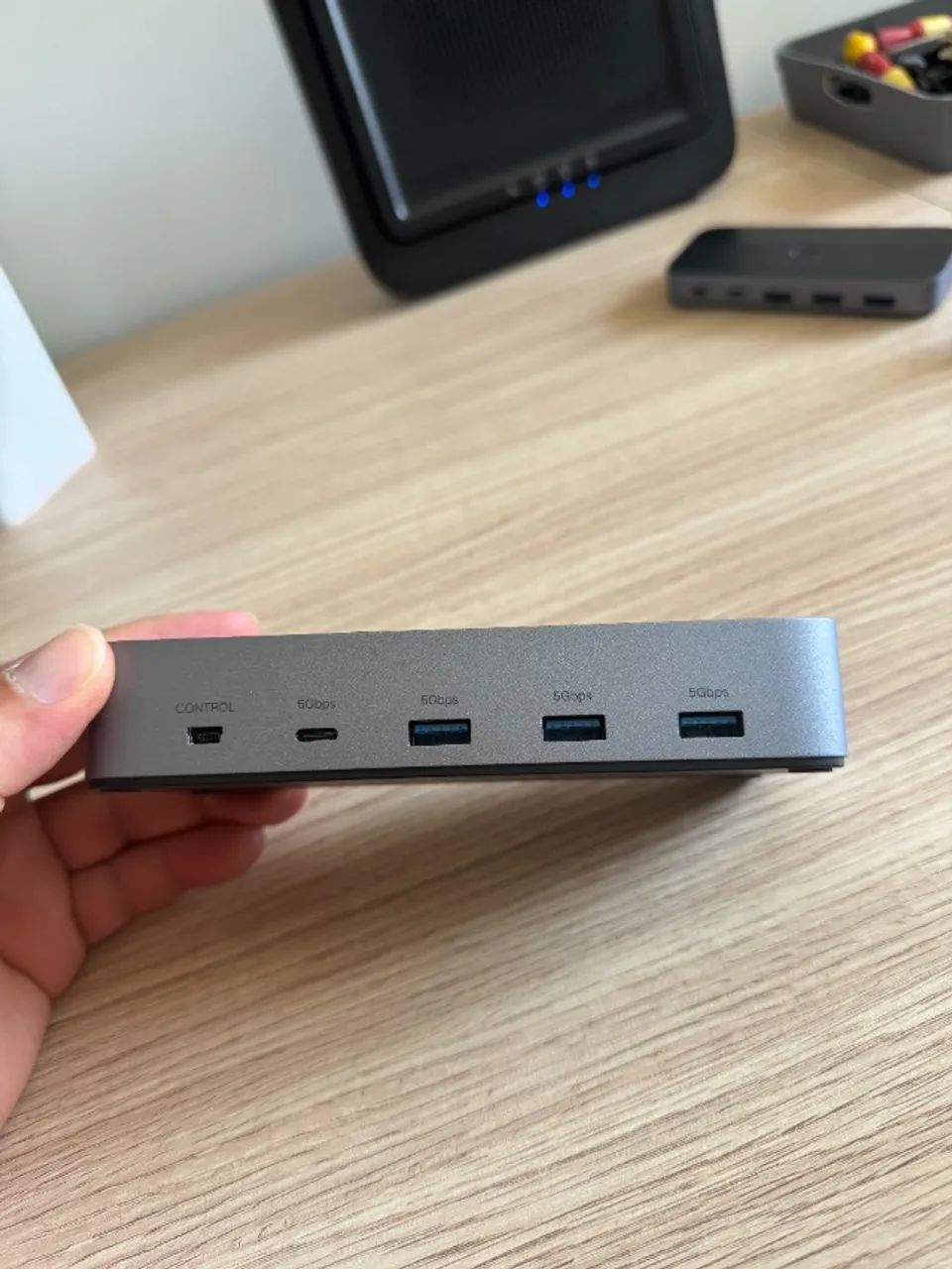 KVM Switch UGREEN 8K 60Hz DisplayPort 2 Monitores 2 PCs USB 3.0 com Controle - Foto 4
