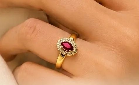 Anel Red Eye em Ouro 18k 750