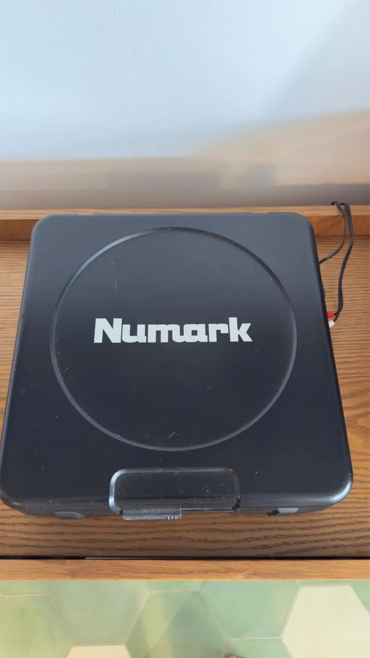 Toca-Discos Numark PT01 USB- pouco usada! - Foto 4