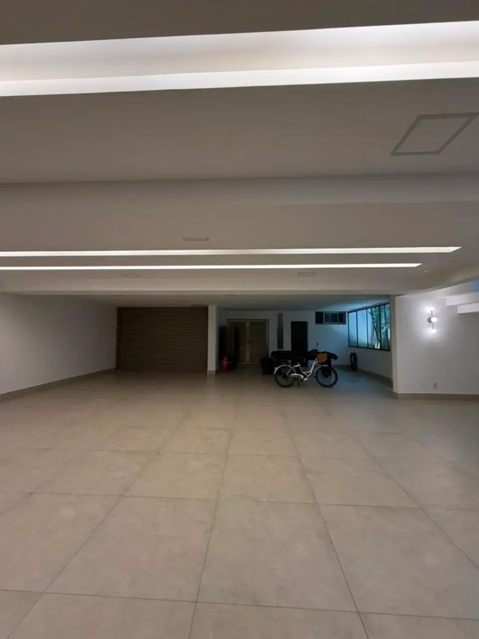 Casa Triplex com 5 Suítes | Alphaville Barra | Mobiliada - Foto 4