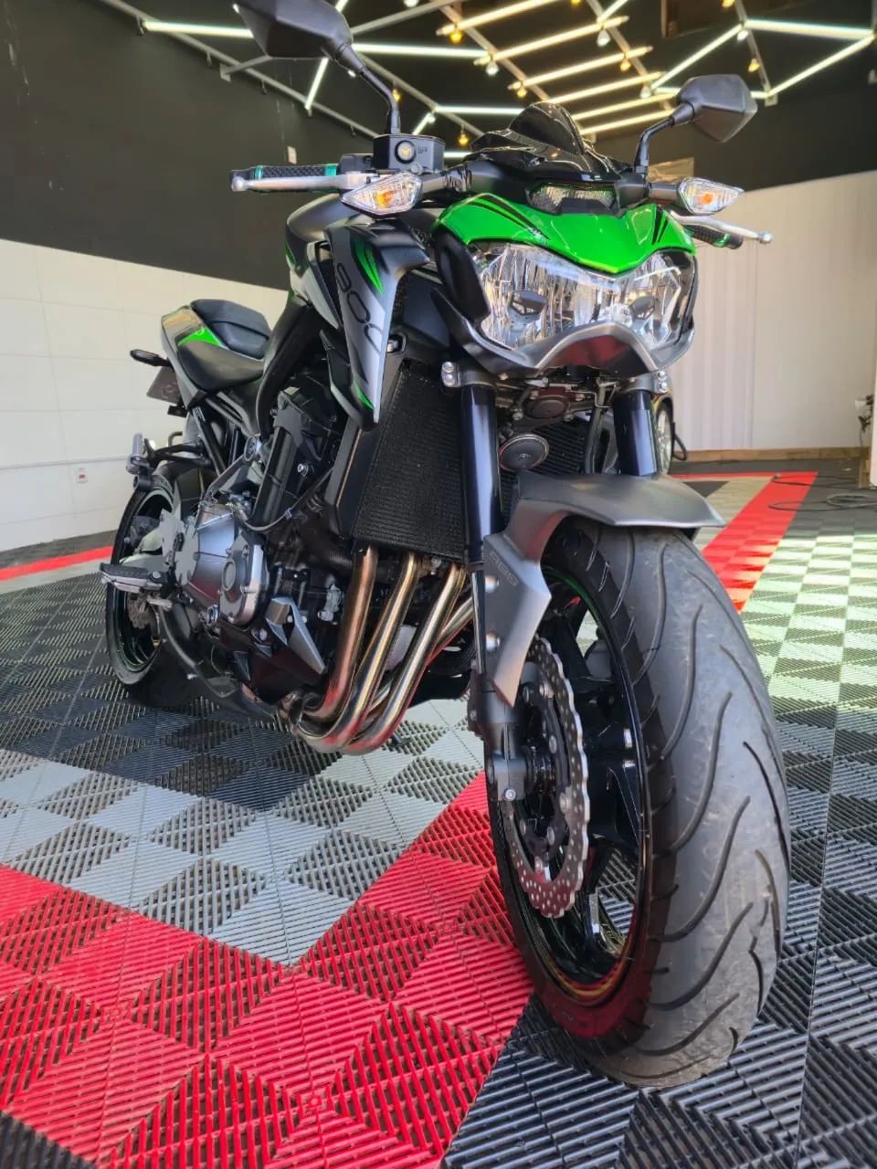 Kawasaki Z900 - Foto 3