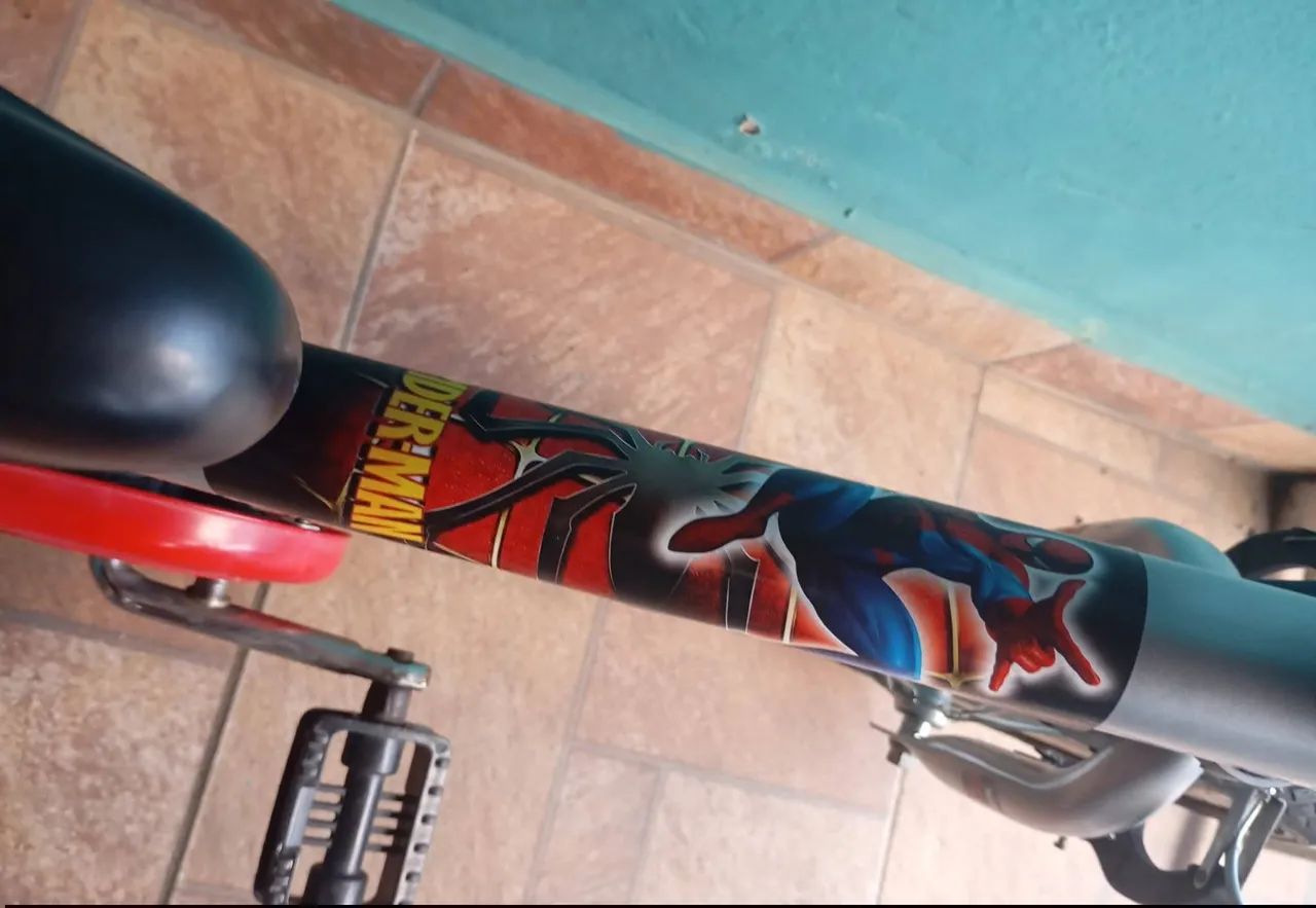 Bicicleta aro 16 Homem Aranha  - Foto 4