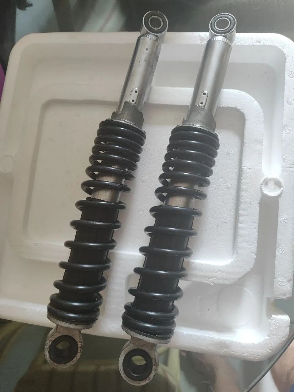 Par de amortecedor traseiro, de 150