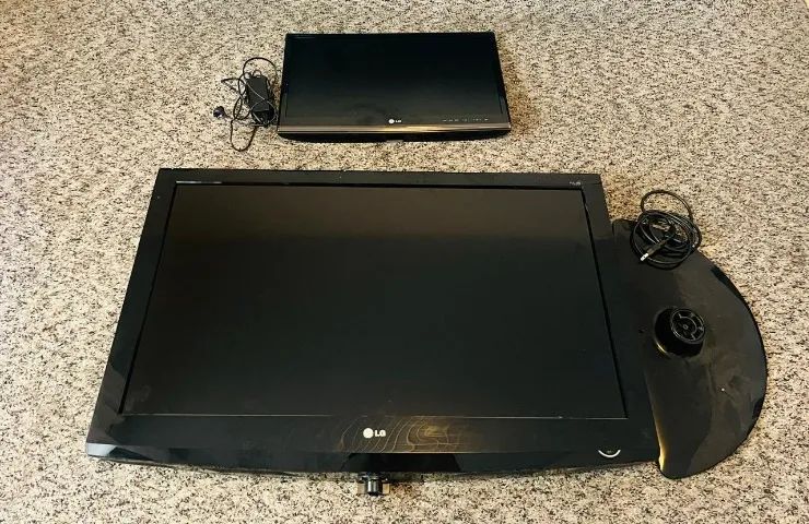 QUEIMA DE ESTOQUE - TVS LG PARA PEÇAS - Foto 3