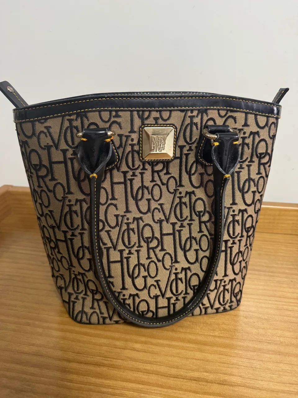 Bolsa Victor Hugo  - Foto 2