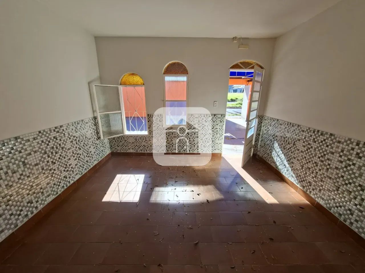 Casa comercial para locação no bairro Presidente Roosevelt - Foto 2
