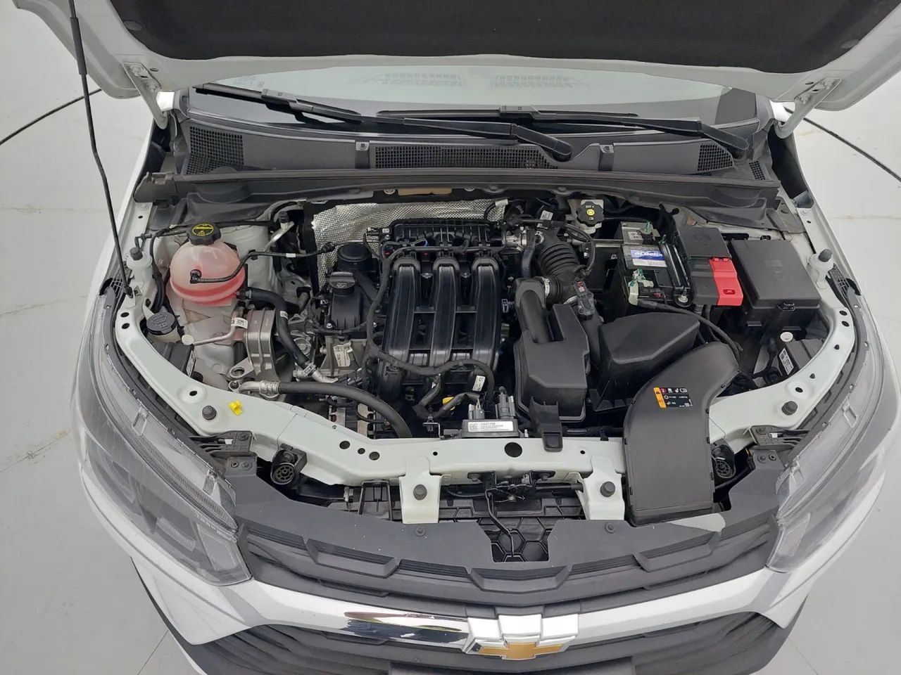 Chevrolet Onix Hatch 1.0 12V Flex Mec. 4P, foto 10 de 18