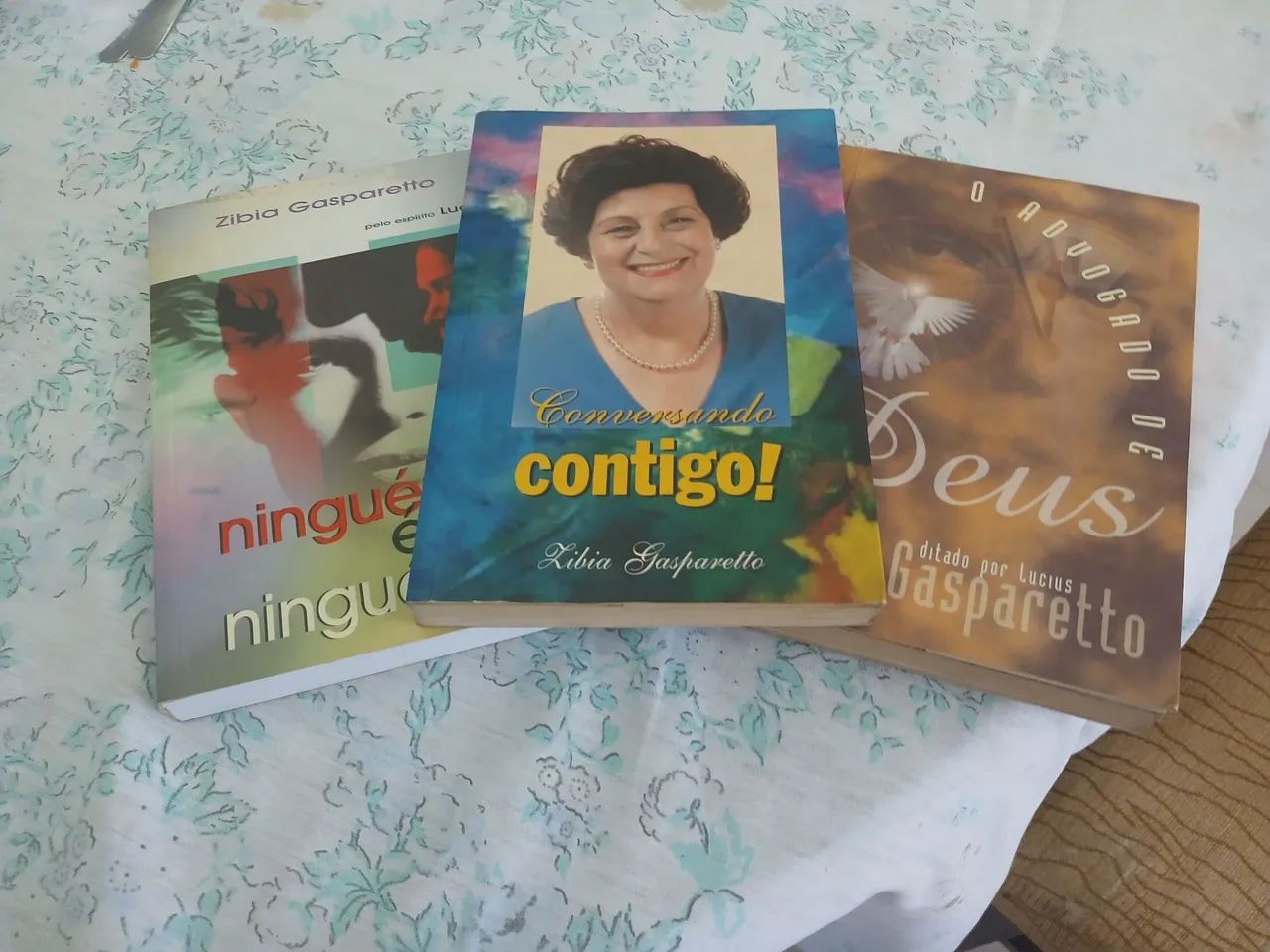 3 livros Zibia Gasparetto