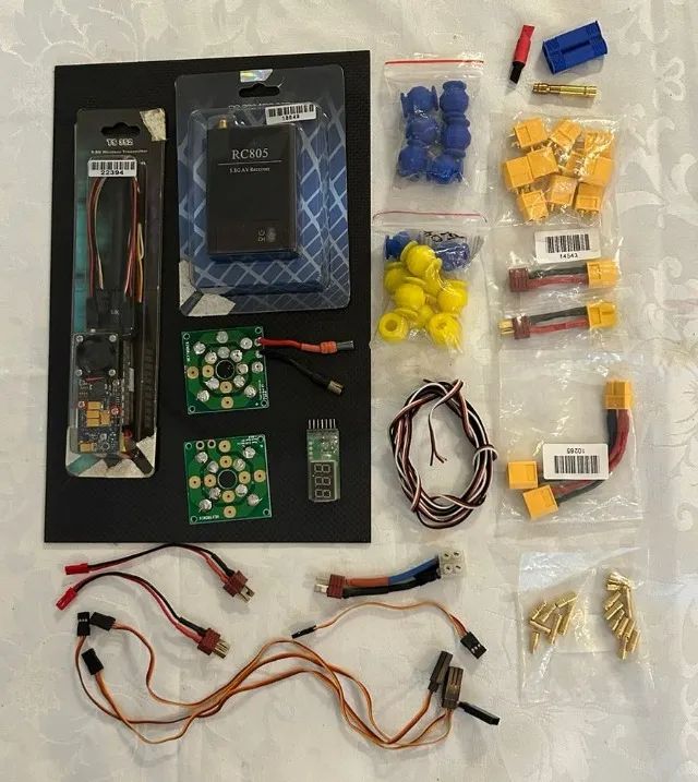 Equipamentos para aeromodelismo e drones (ESC, hélices, outros) - Foto 4