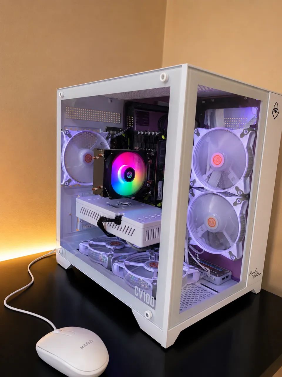 PC GAMER WHITE - Foto 2
