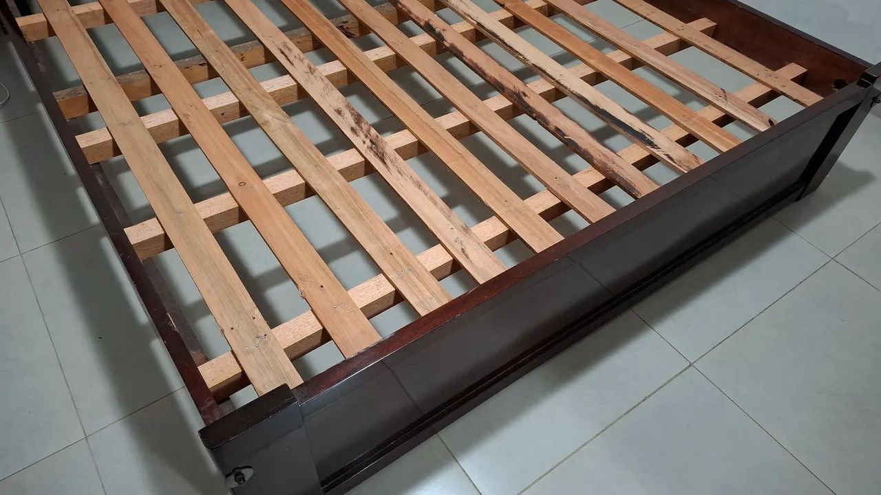 Cama de madeira pura Queen Size - Foto 4