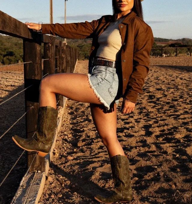 Bota texana bico fino country feminina  - Foto 2