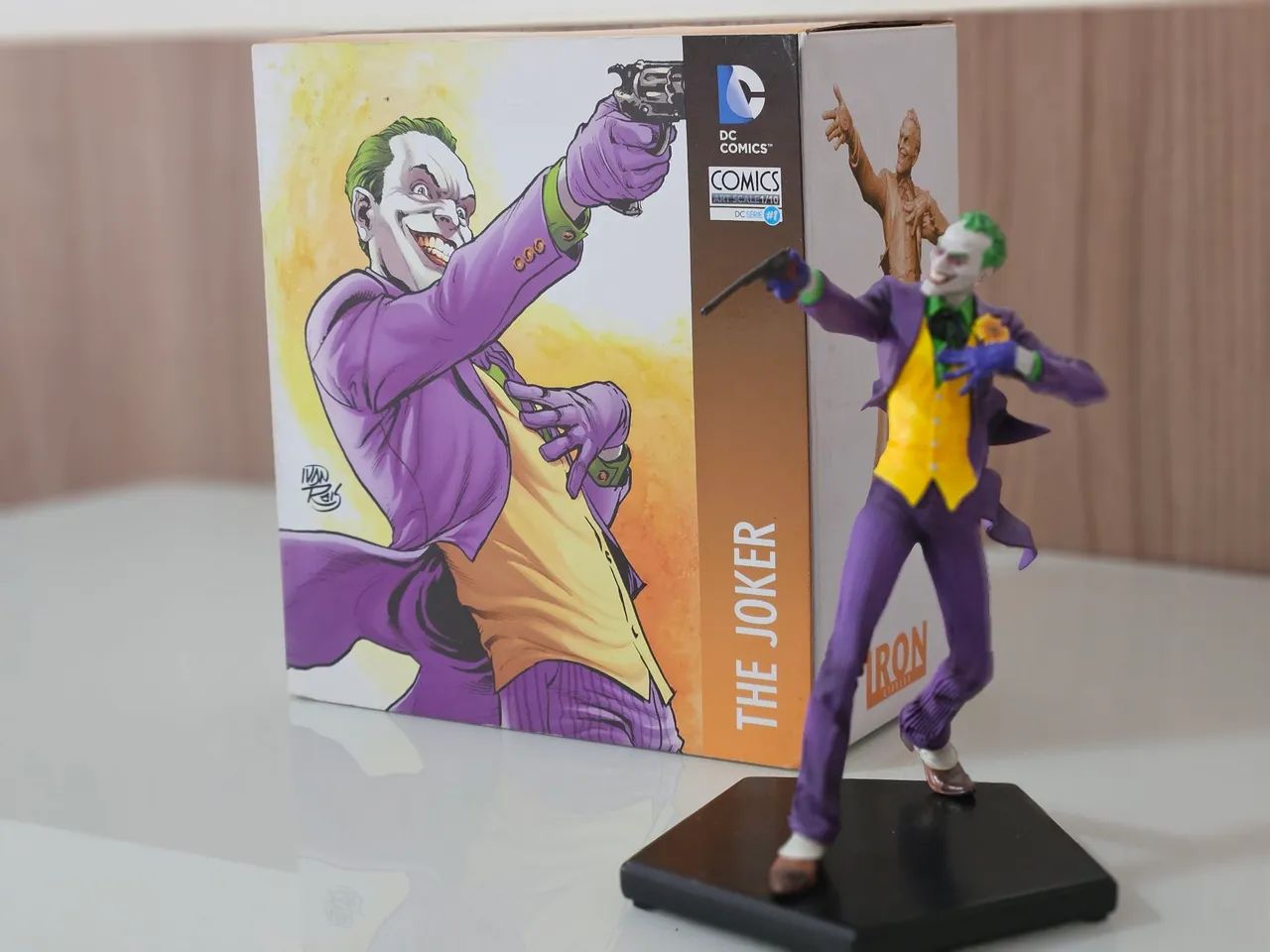 The Joker 1/10 - Iron Studios 