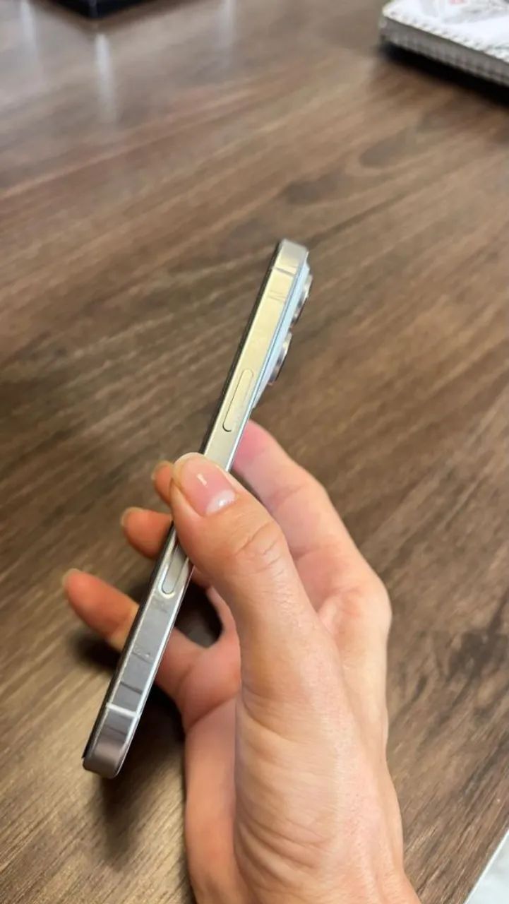 Iphone 16 PRO 1TB - Foto 3