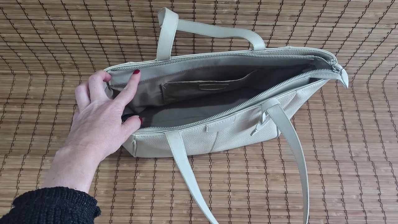 Bolsa em couro off white Arezzo novíssima  - Foto 3