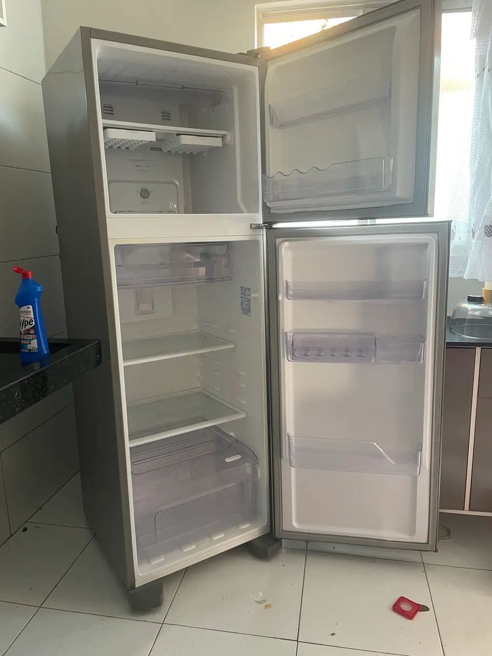 Geladeira Eletrolux 271 Litros - Foto 2