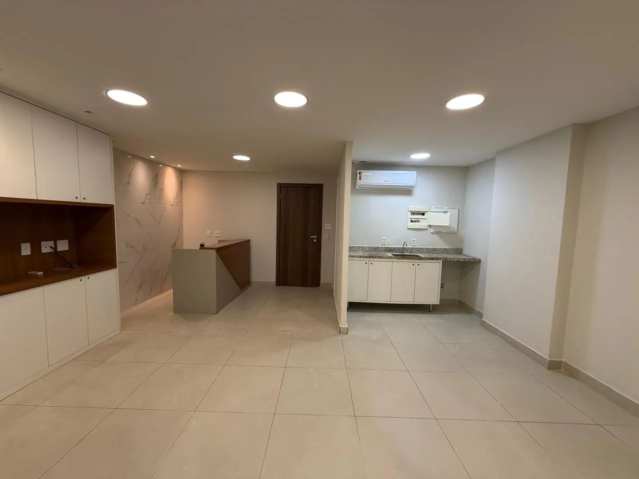Vendo Sala Comercial com banheiro 62m² no Ed Premium Office  - Foto 2