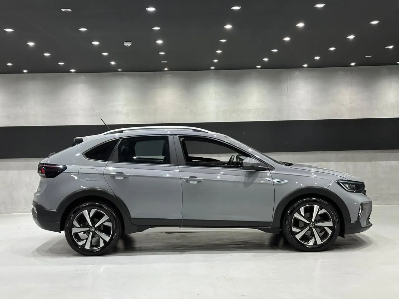 Volkswagen Nivus Highline 1.0 200 TSI Flex Aut., foto 19 de 19