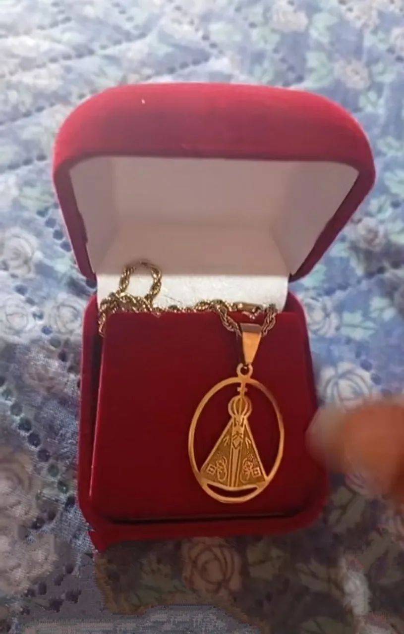 Colar Nossa Senhora Aparecida com Caixinha de Veludo  - Foto 3