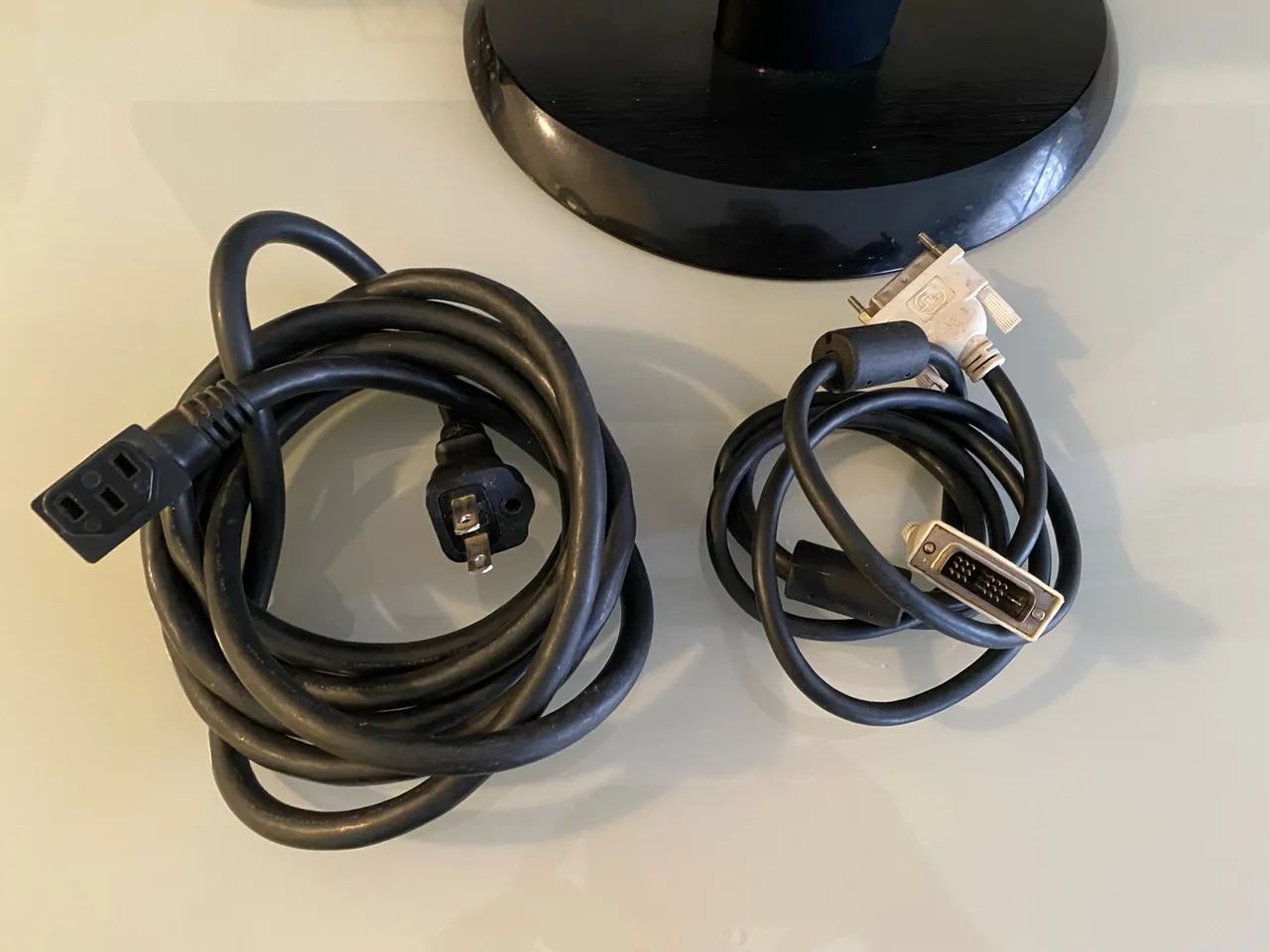 Monitor AOC E2450SWD - Full HD - Foto 4