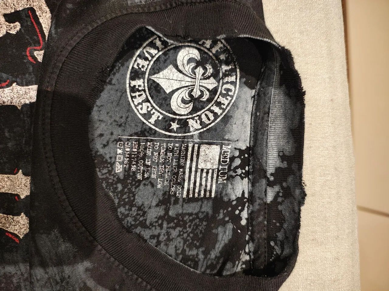 Camiseta Affliction autêntica USA  - Foto 3