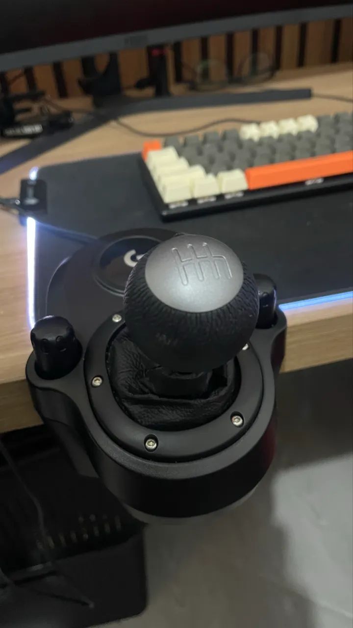 Logitech G920 + câmbio + pedal - Foto 4