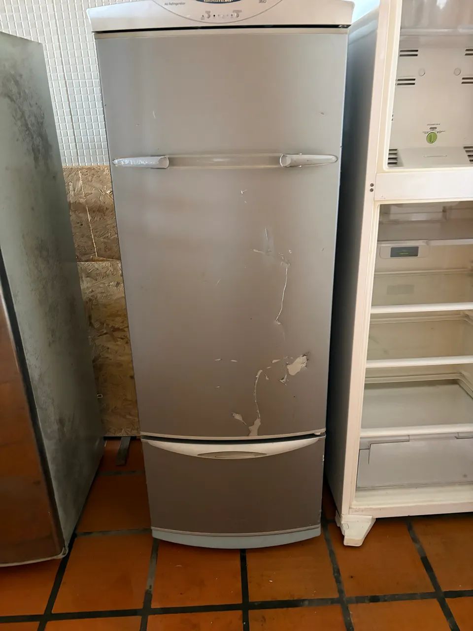 Geladeira / Refrigerador 360l - Foto 2