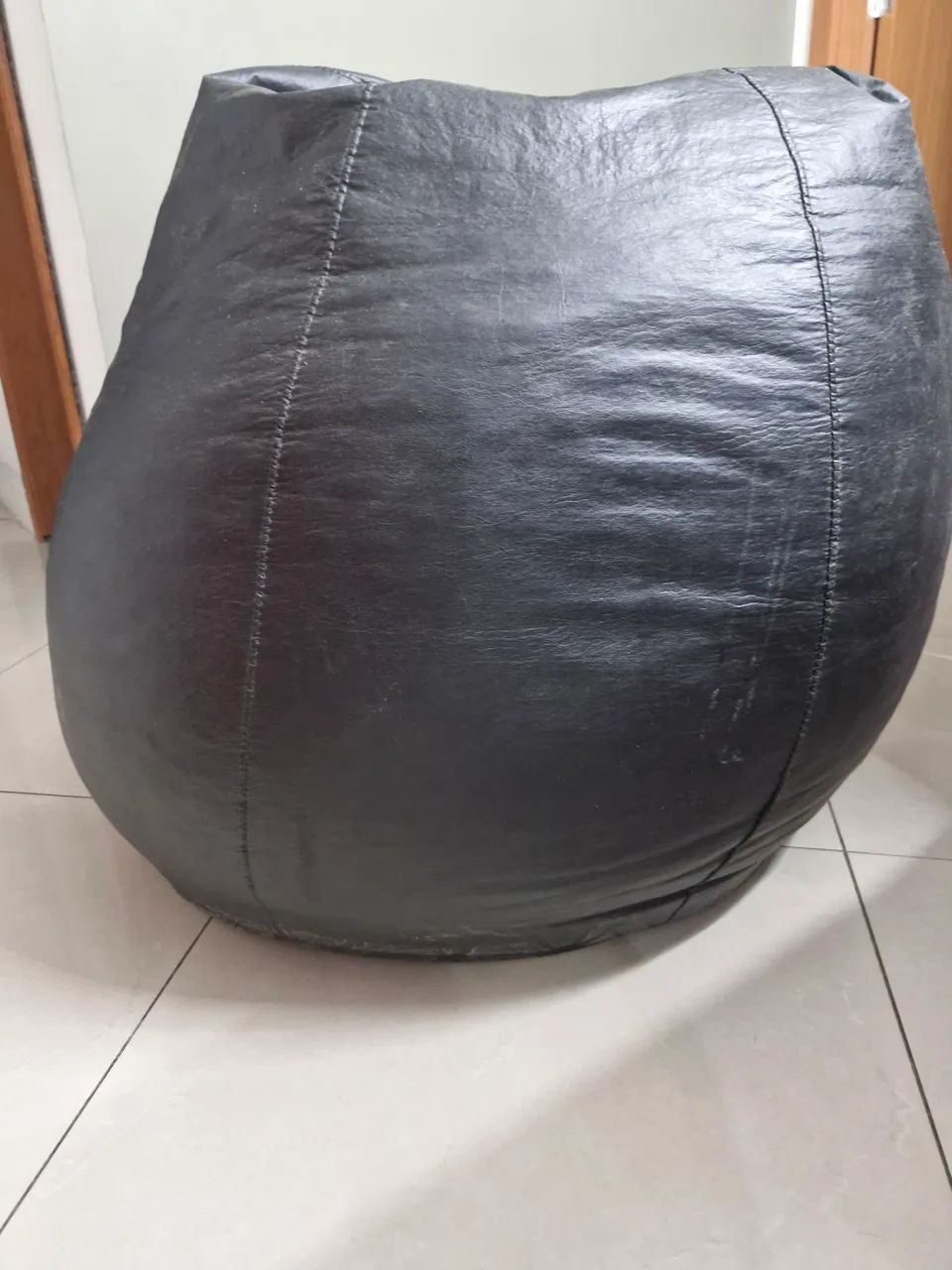 Puff Preto em Courino