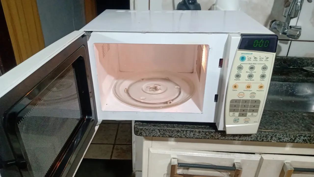 Microondas Electrolux 20 litros  - Foto 2