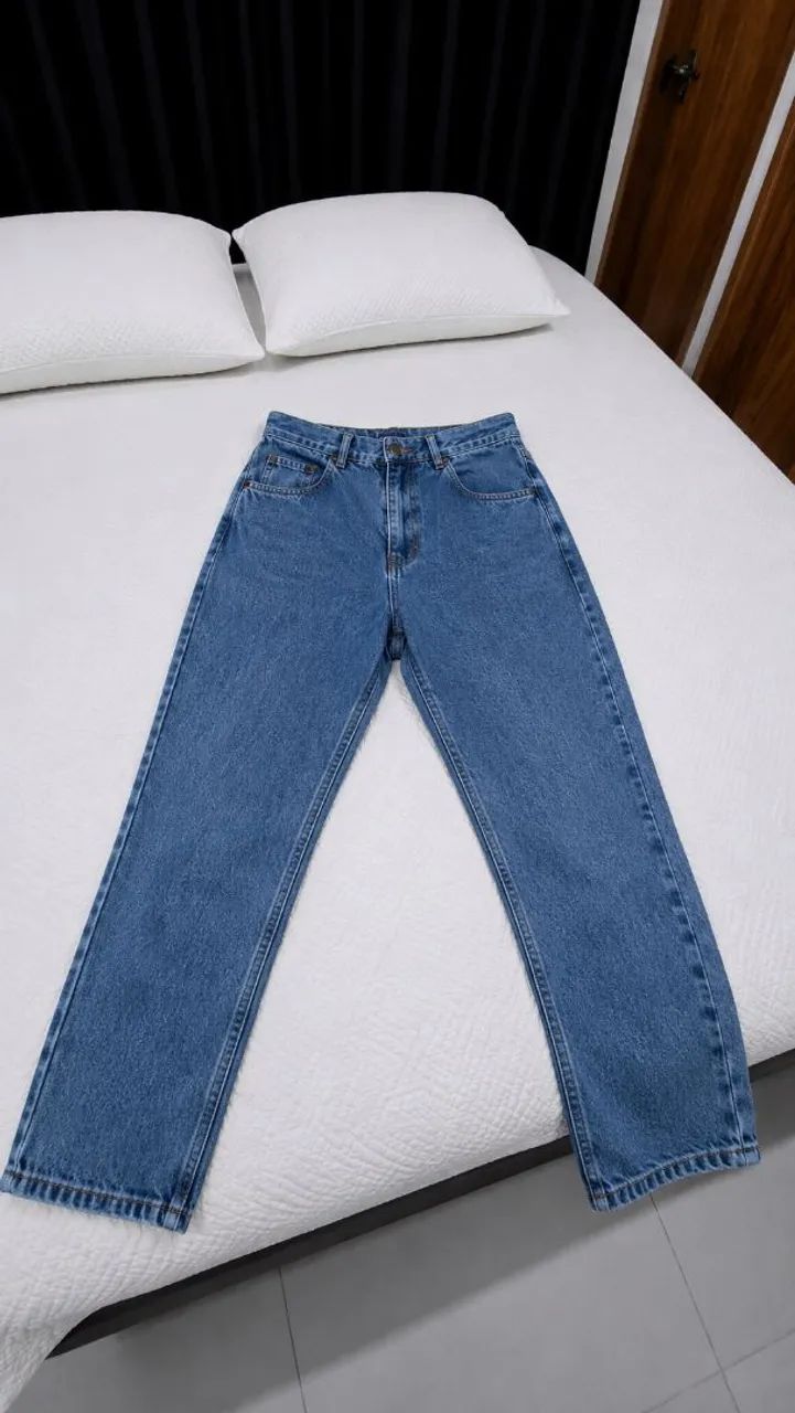 CALÇA JEANS MOM - TAMANHO 38 