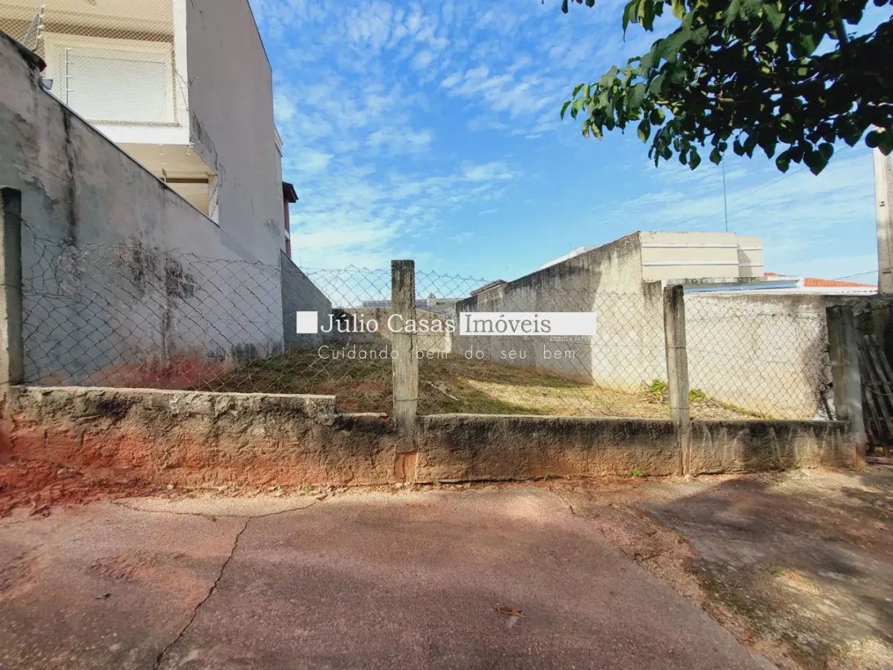 Terreno plano a venda com 300m² - Foto 2