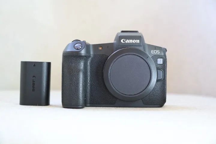 Canon EOS R 30.3MP