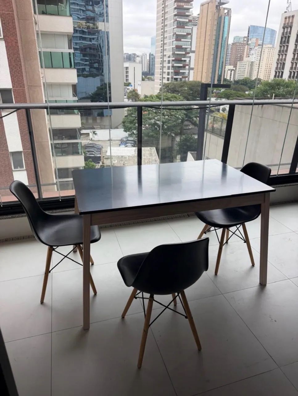 Mesa de jantar + 3 cadeiras - Foto 3