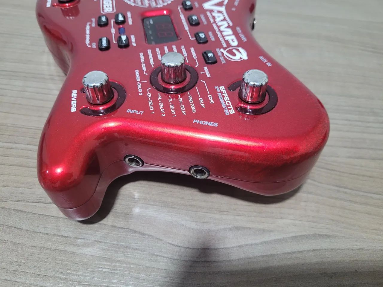 V Amp3 Behringer  - Foto 3