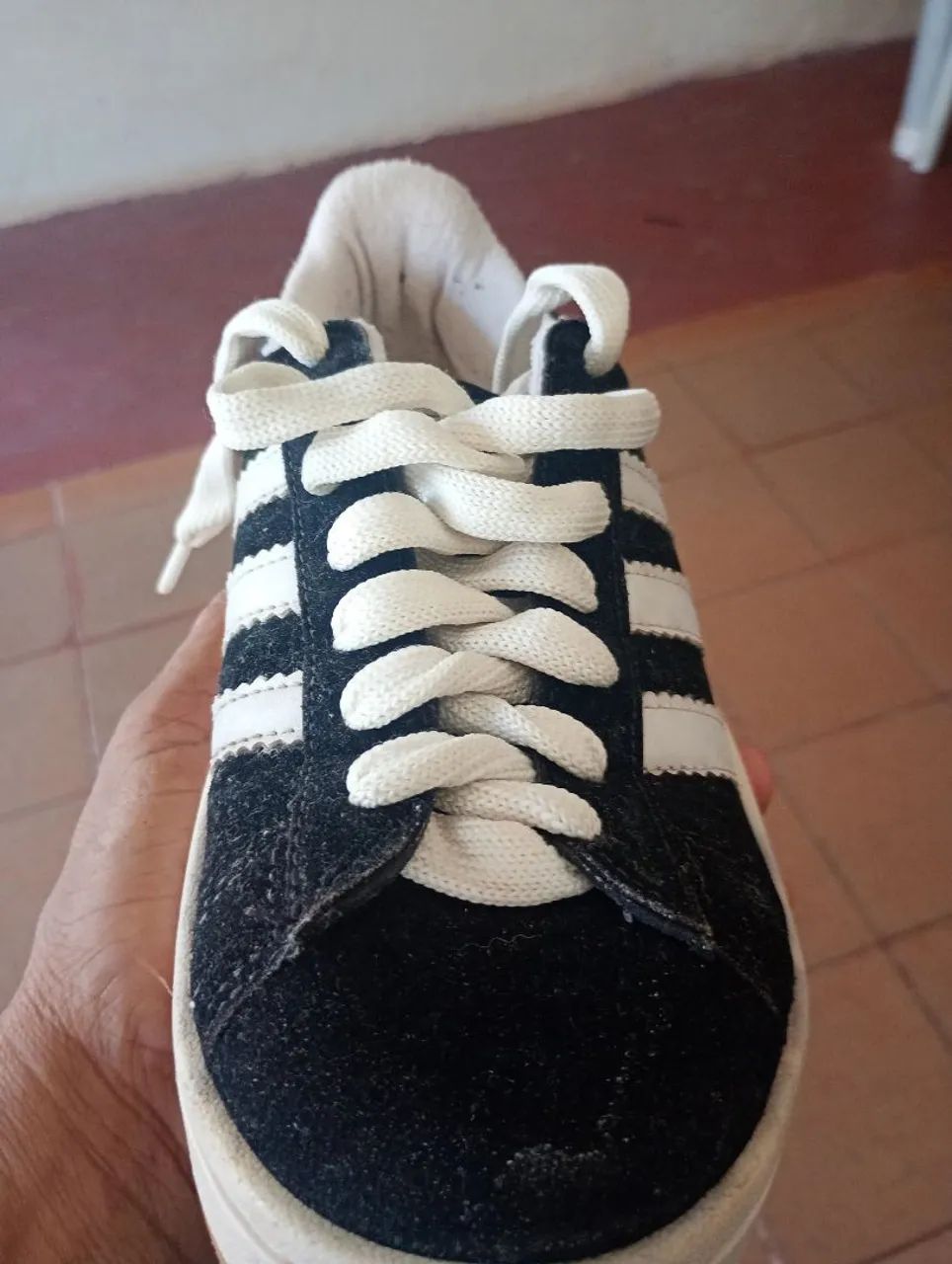 Tênis adidas