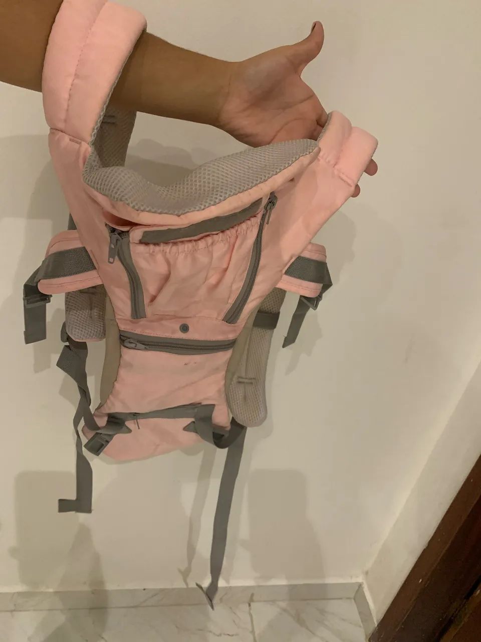 Bebe canguru ergonômico rosa  - Foto 5
