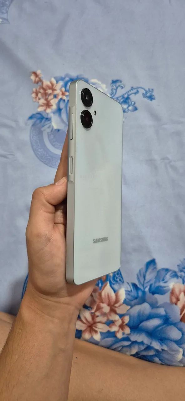 Samsung Galaxy A06 - Branco - 128GB - Foto 2