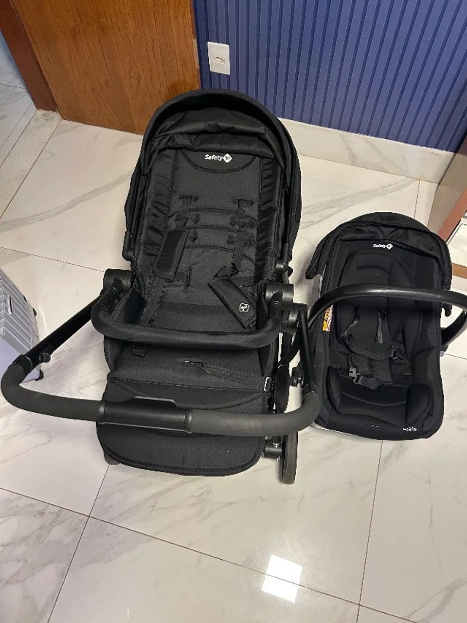 Carrinho + Bebê Conforto Zerados