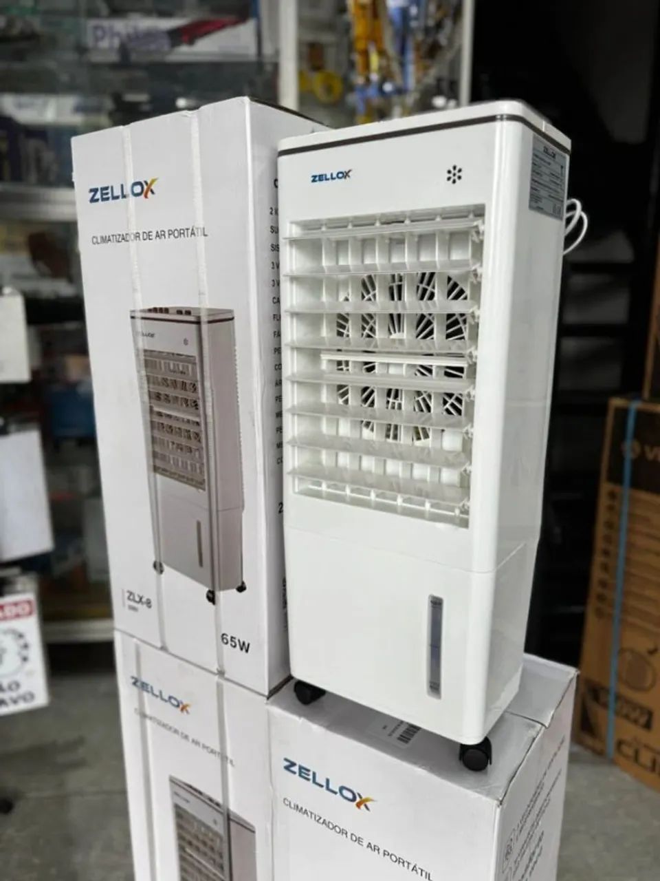 Climatizador de Ar Portátil - 8 Litros da Zellox - 65W - 220V