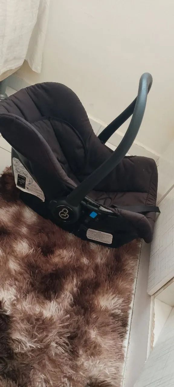 VENDO EXCELENTE BEBÊ CONFORTO BLACK 