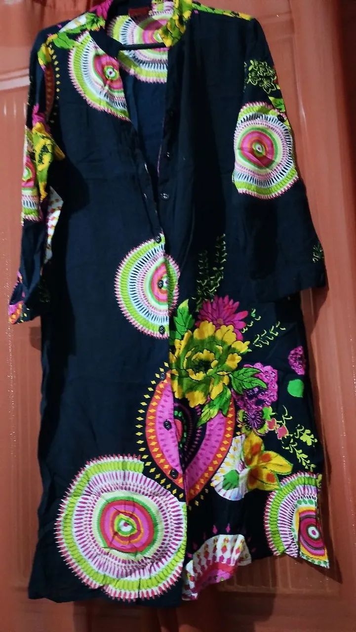 Roupas Semi nova  - Foto 5