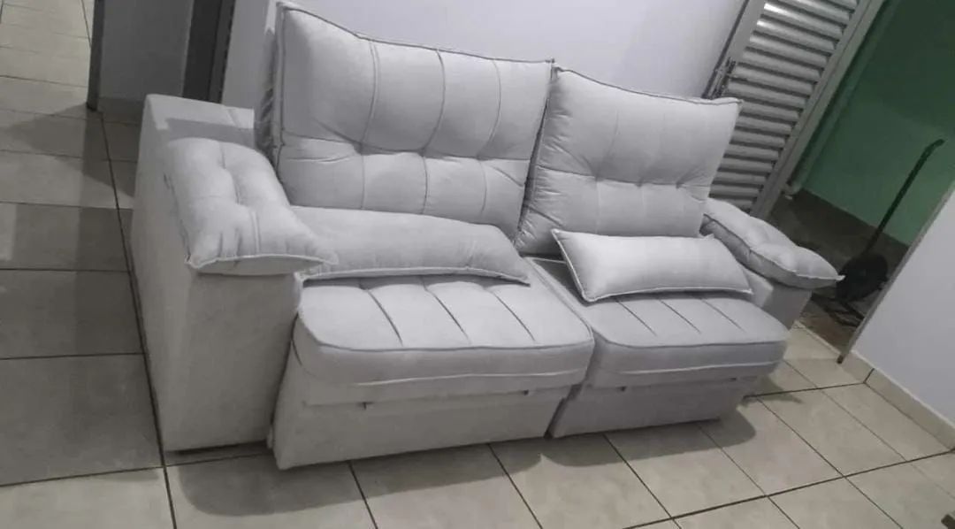 Sofá morfeu 2.00 com espuma D33 com molas ensacadas 