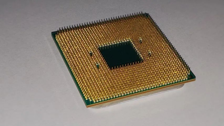 Processador AMD Ryzen 3 2200G - 3.5 GHz - 4 núcleos - 4 threads - 4 MB cache - Socket AM4 - Foto 2