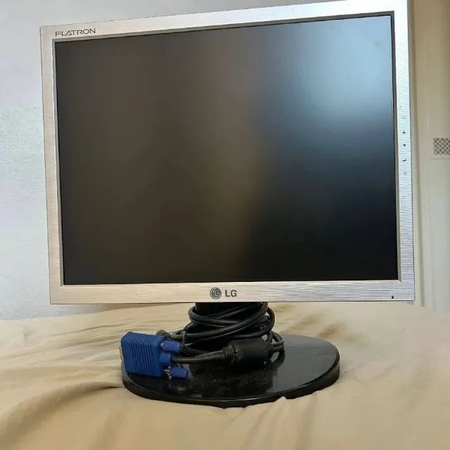 Monitor LG 1553s Flaton15" - Foto 2