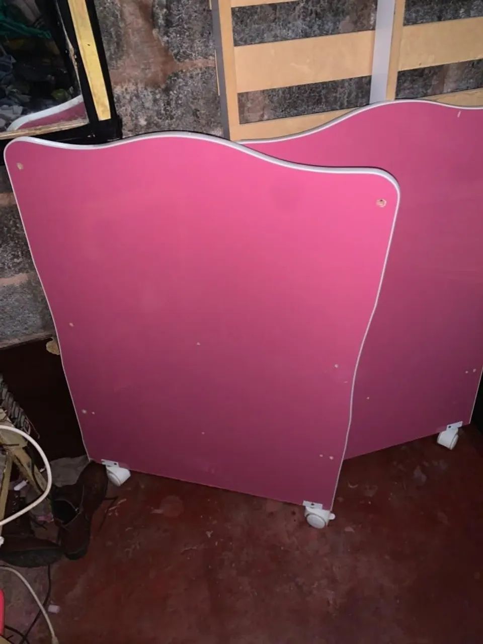 Vende-se esse berço 