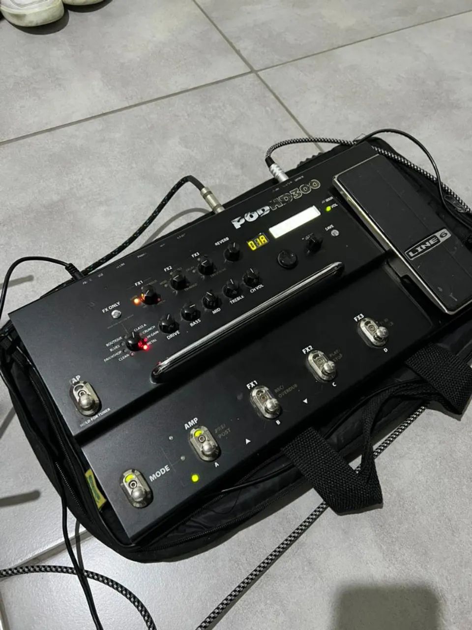 Pedaleira pode HD 300