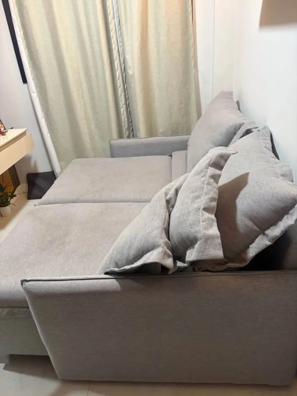 Sofá Retrátil 2 Lugares Cinza Claro - Confortável e Moderno - Foto 3
