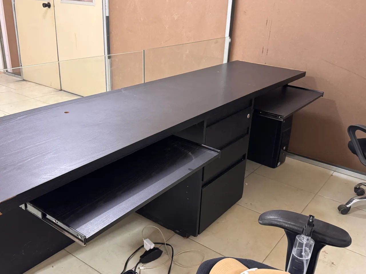 Mesa de escritório para trabalhar e estudar  - Foto 4