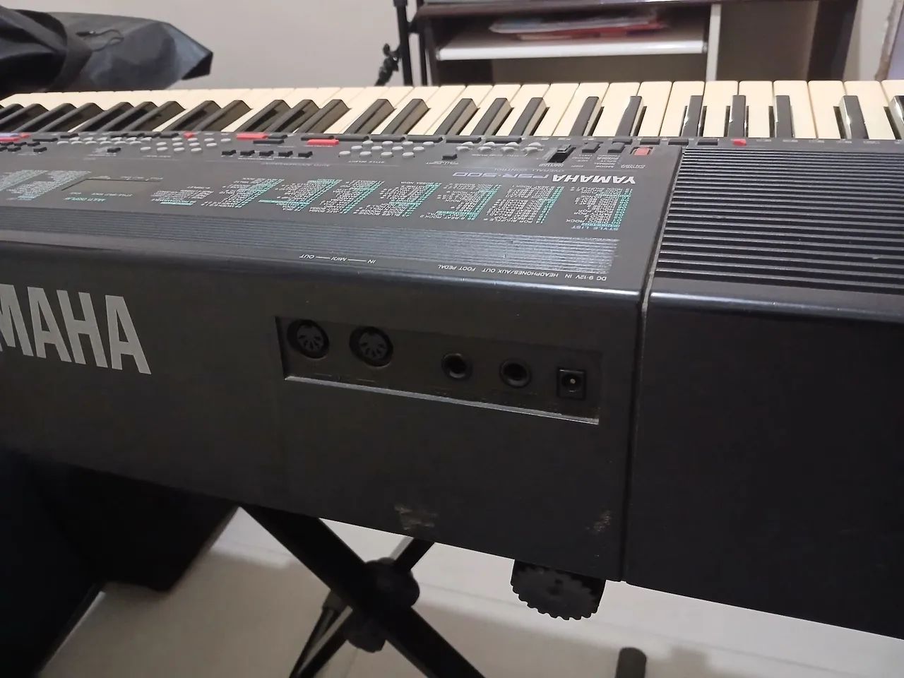 Teclado Yamaha PSR-500 - Instrumentos musicais - Conjunto