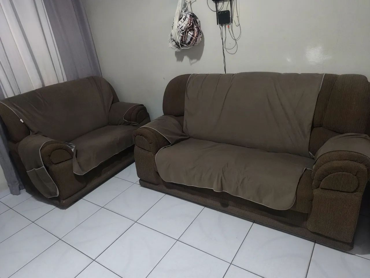 sofá semi novo muito bem conservado - Foto 2